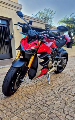 DUCATI STREETFIGHTER V4 S DUCATI STREETFIGHTER V4 S